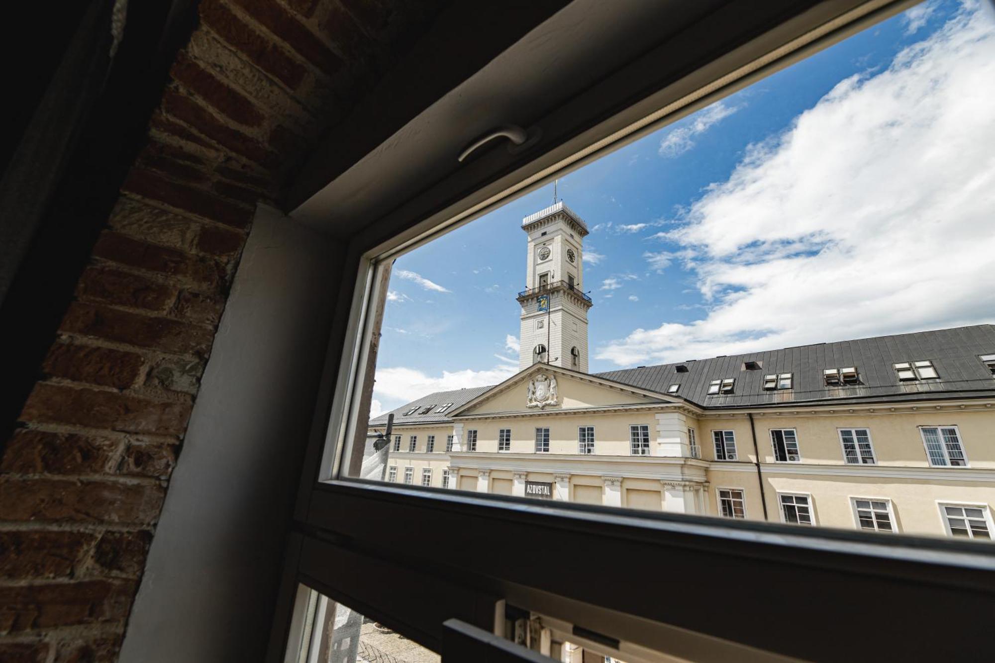 Apartments Justlvivit At The Rynok Square Exterior photo