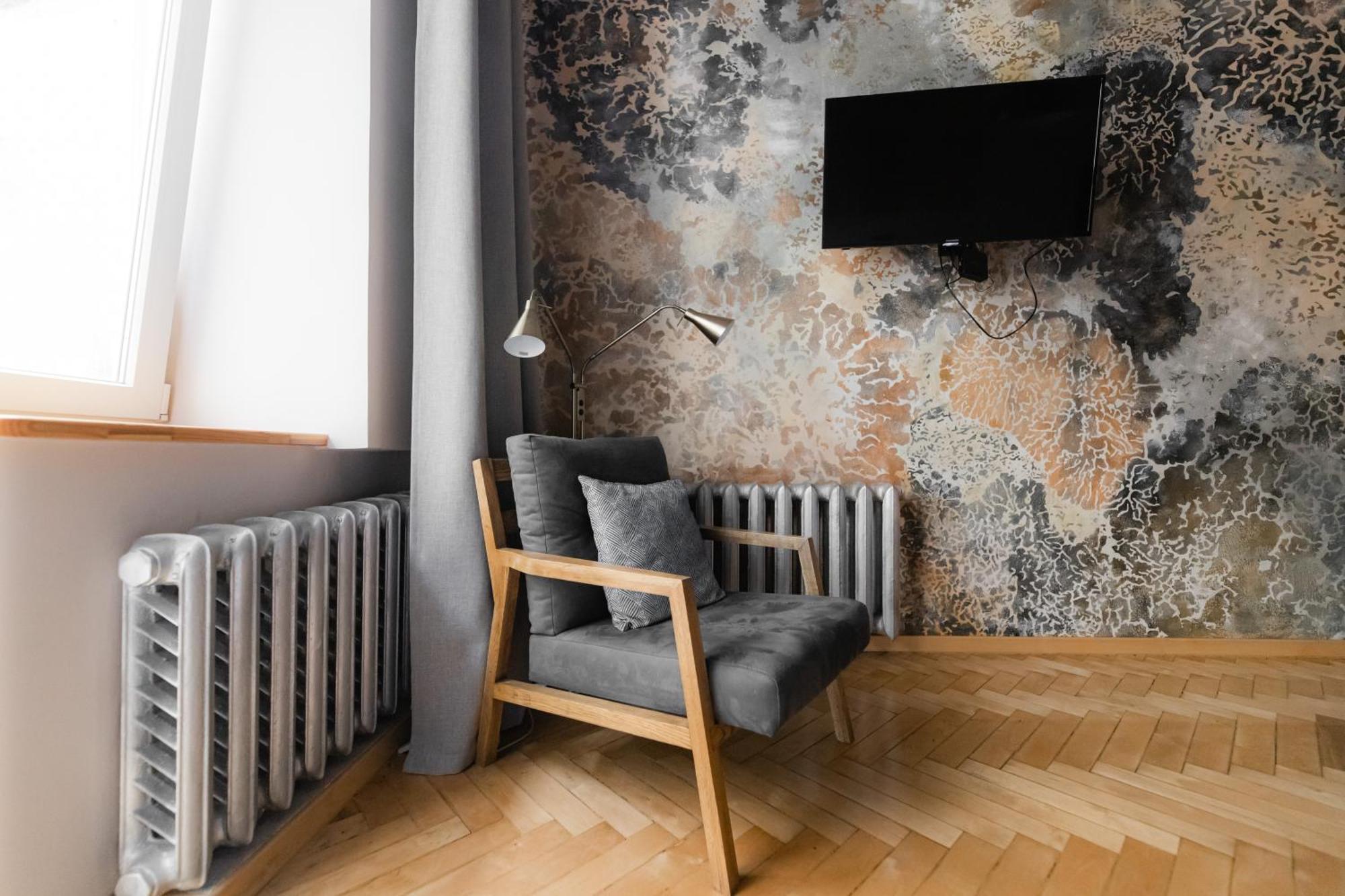 Apartments Justlvivit At The Rynok Square Exterior photo